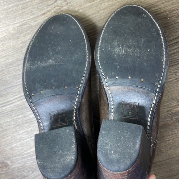 Frye Women’s Leather Leslie 76751 Brown  Ankle Side Zip Booties Boots, size 8.5 - Picture 12 of 13